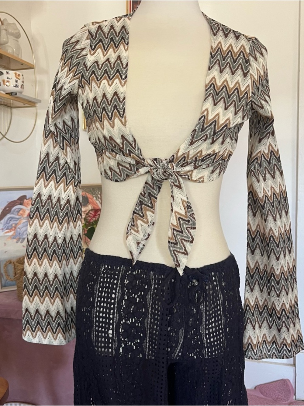 vintage crochet front tie bell sleeve chevron unique crop top